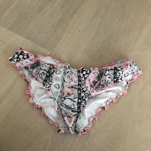 Bikini bottoms